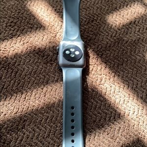 Apple Watch Series 3 38mm works perfectly